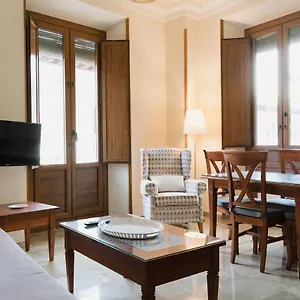 https://apartamentos-turisticos-san-matias.es-andalucia.com