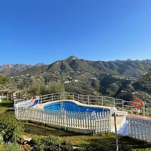 https://hotel-rural-los-caracoles.es-andalucia.com