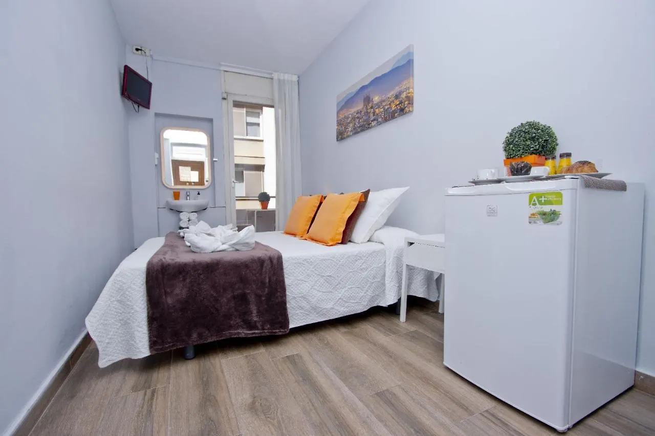 Barcelona City Seven 0*,  Spagna