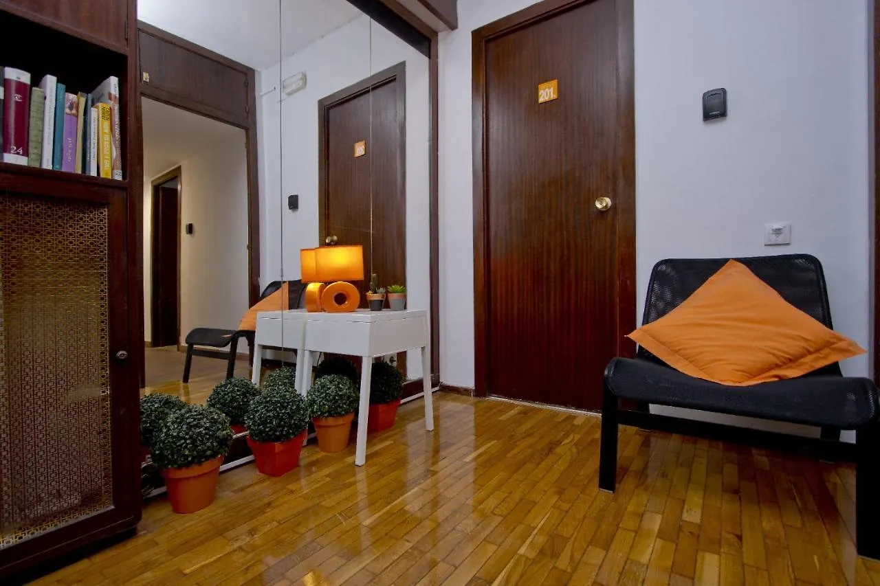 Guest house Barcelona City Seven